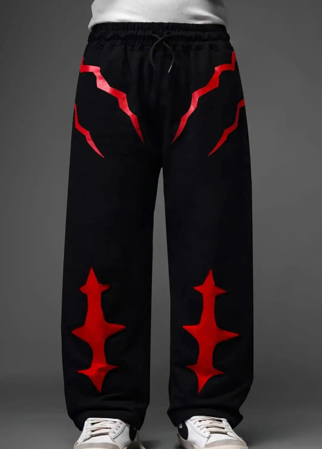 Oversized Black Streetwear Track Pants with Red Graphic – Baggy Fit Y2K Techwear Joggers | Trendy Korean Style Loose Pants for Men